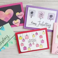 Bunte, selbstgemachte Karten mit Herzen, Geschenken und Blumen. Tolle Geschenkkarten Ideen zum Selbermachen für jeden Anlass.