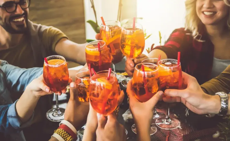 Longdrinks - Deine perfekte Party-Auswahl & Tipps