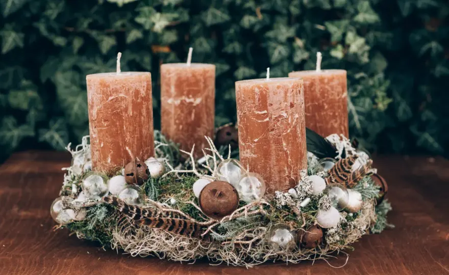 Adventskranz gestalten - So wird er schön & sicher