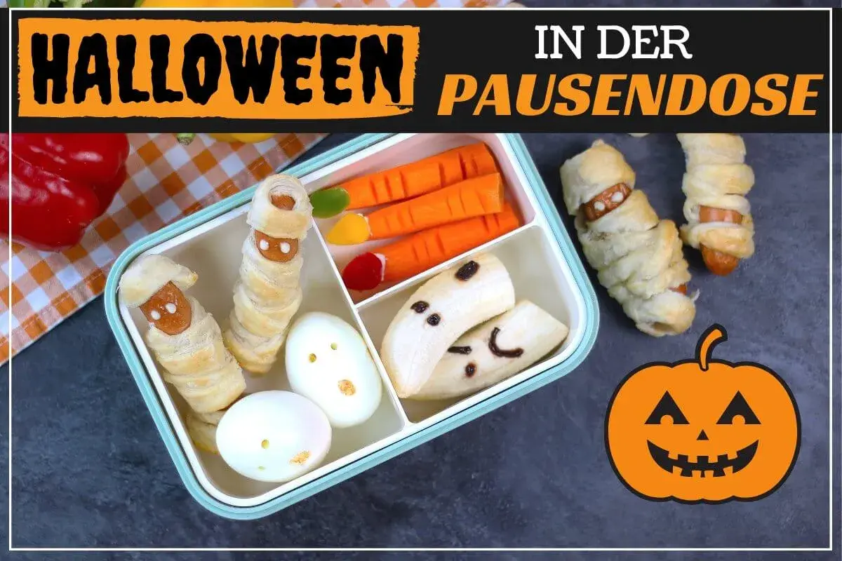 Gruselige Snacks für Halloween: Mumien-Würstchen, Geister-Bananen und Kürbis-Deko in der Pausendose.