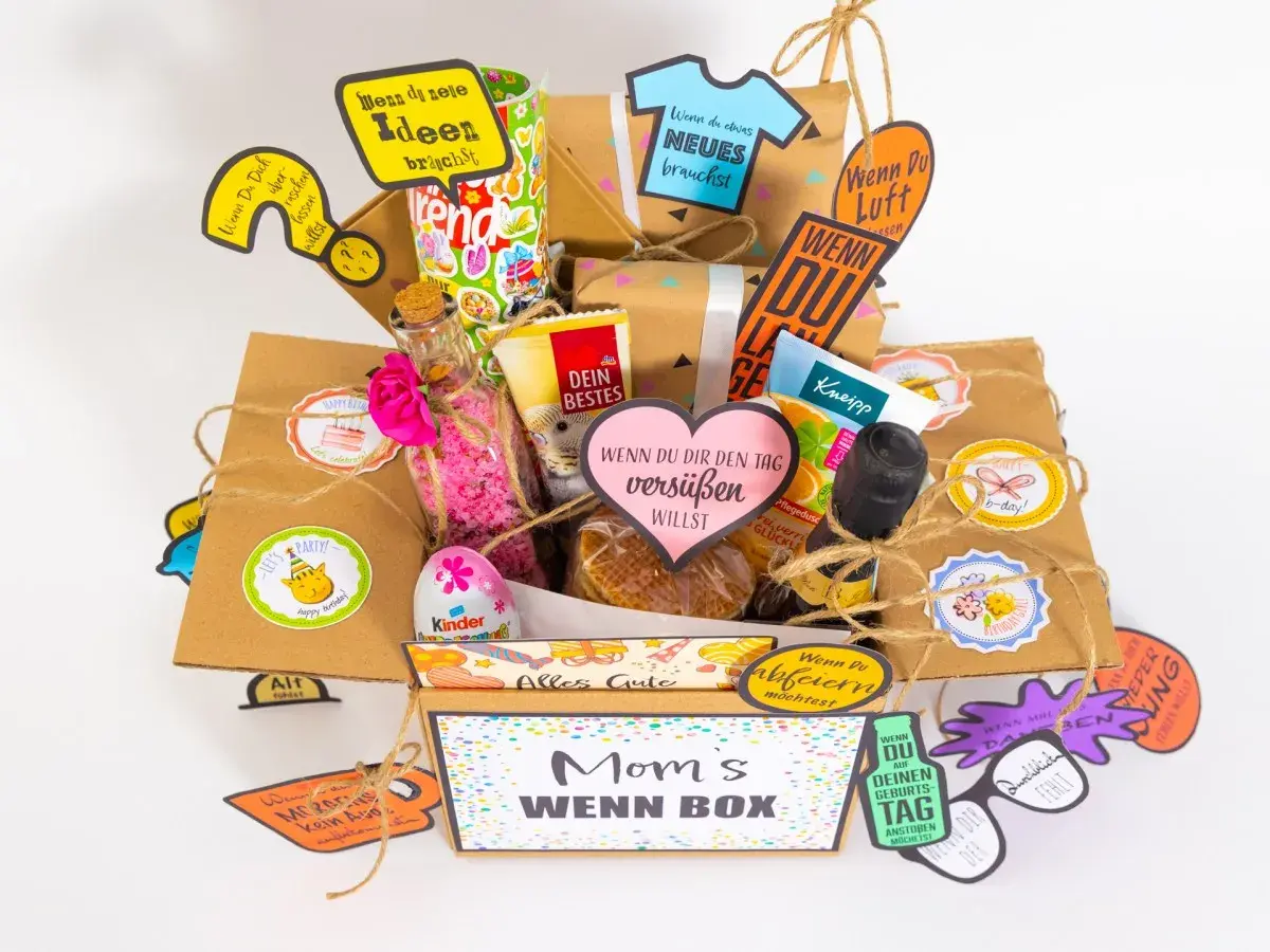 Eine liebevoll gestaltete "Mom's WENN BOX" mit vielen DIY Geschenkbox Ideen, gefüllt mit kleinen Aufmerksamkeiten für verschiedene Anlässe.